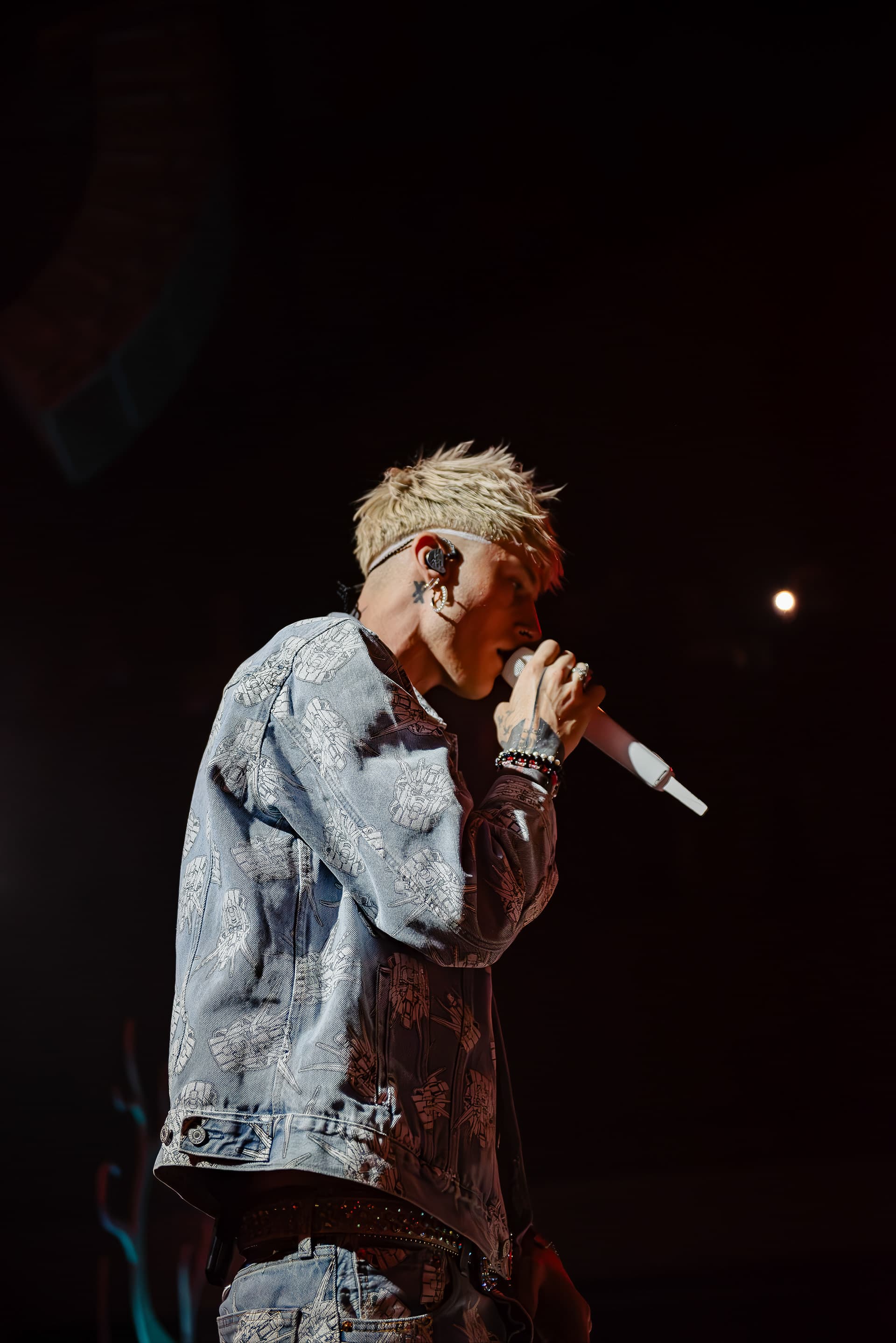 MGK 01