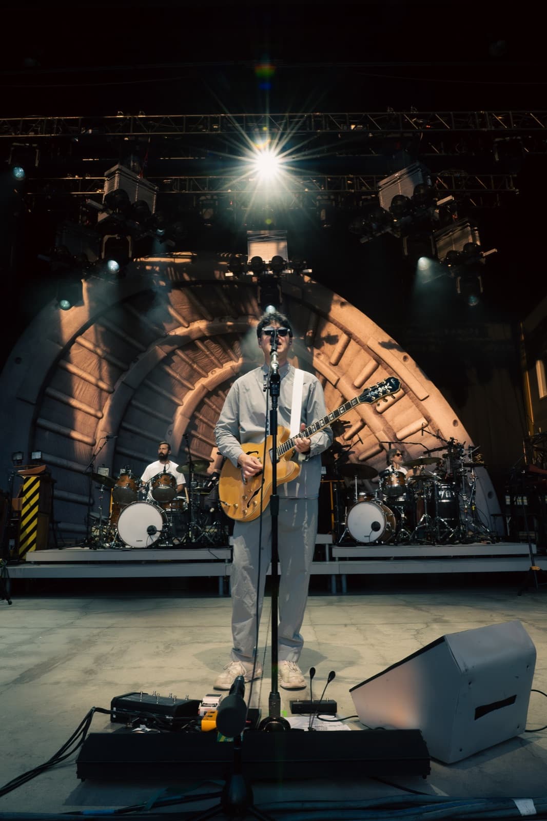 Vampire Weekend 01